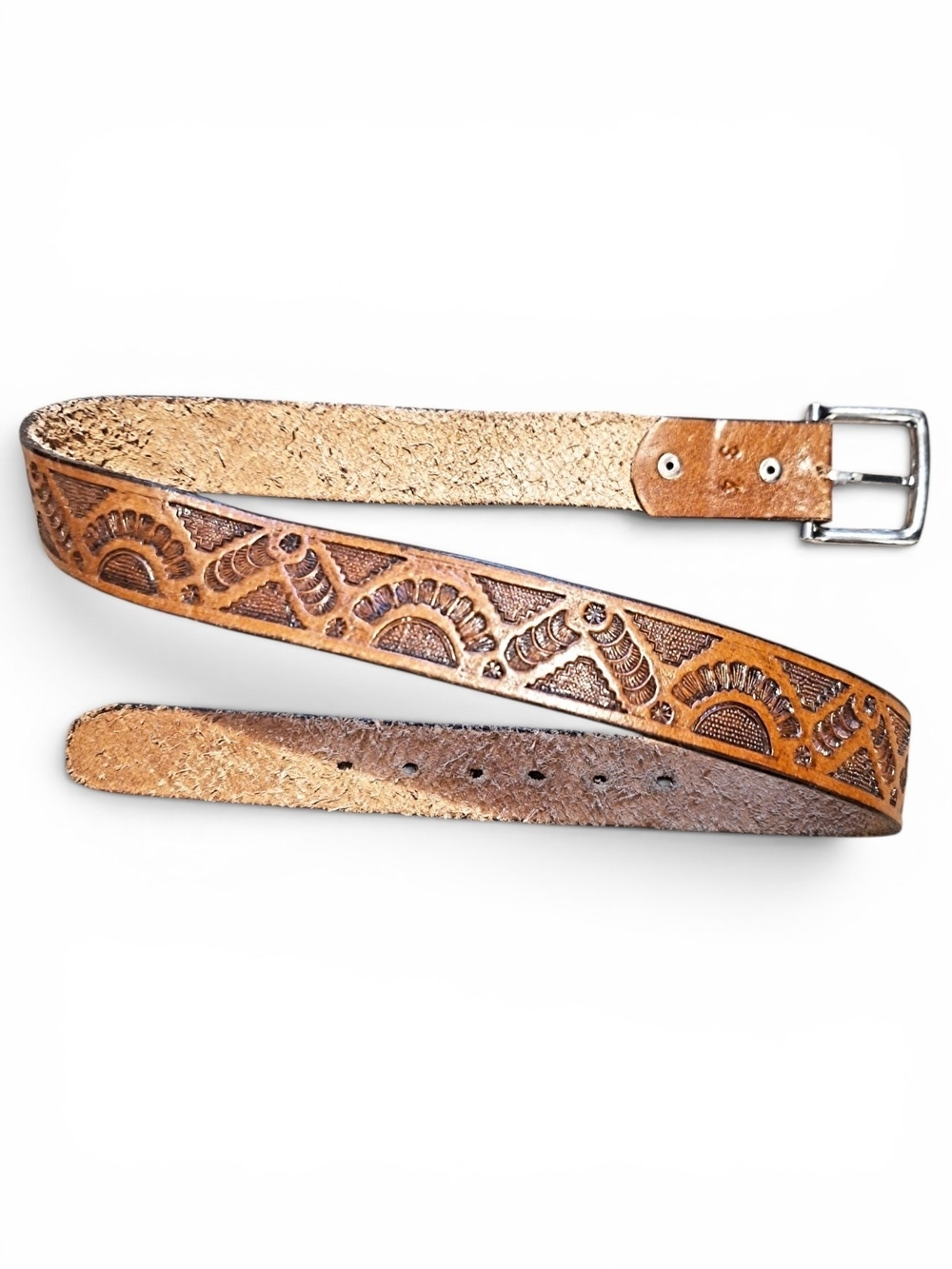 ✨️Women's Brown Tooled Leather Belt with a Silver Buckle!